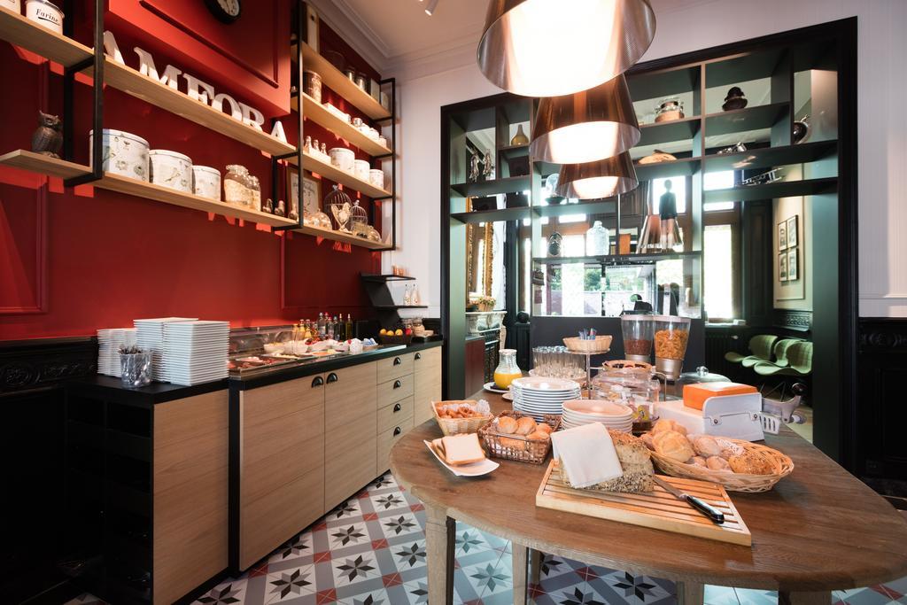 Guesthouse Amfora โปเปอริงเงอ ภายนอก รูปภาพ