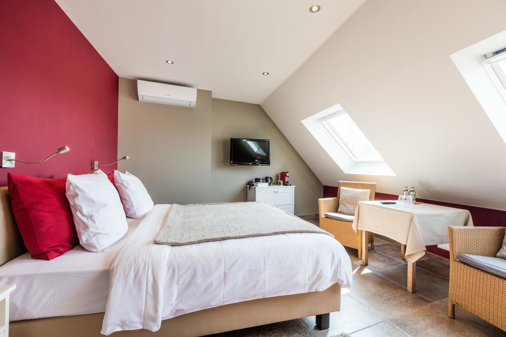 Guesthouse Amfora โปเปอริงเงอ ภายนอก รูปภาพ
