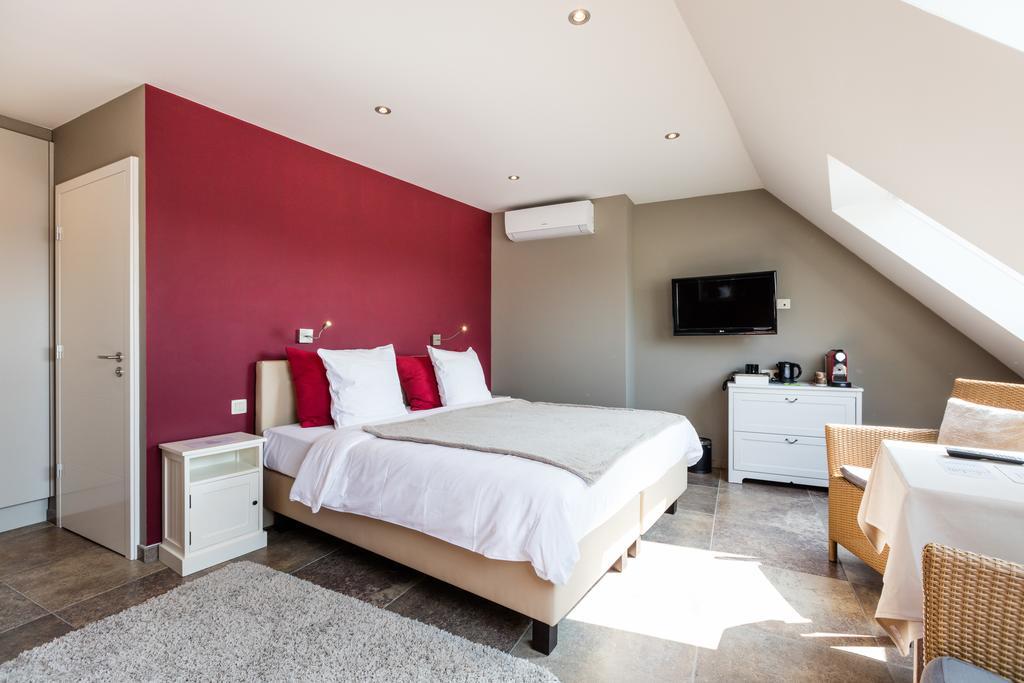 Guesthouse Amfora โปเปอริงเงอ ภายนอก รูปภาพ